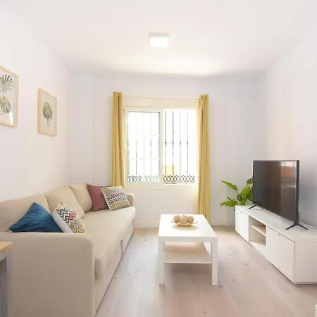 Recién Reformado En El Centro De * Nerja